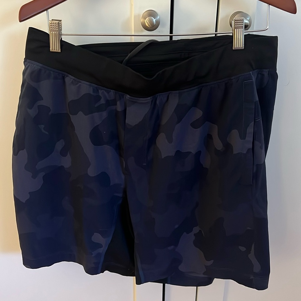 Lululemon Blue Camo Athletic Shorts - Size XL